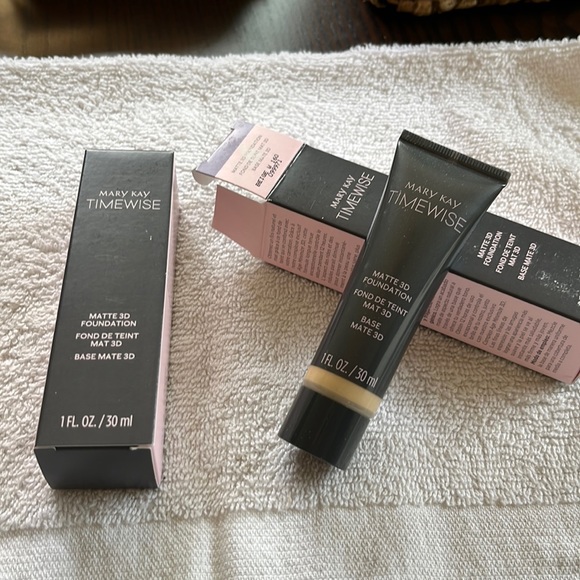 Mary Kay | Makeup | Mary Kay Timewise Matte 3d Foundation For Combo To ...
